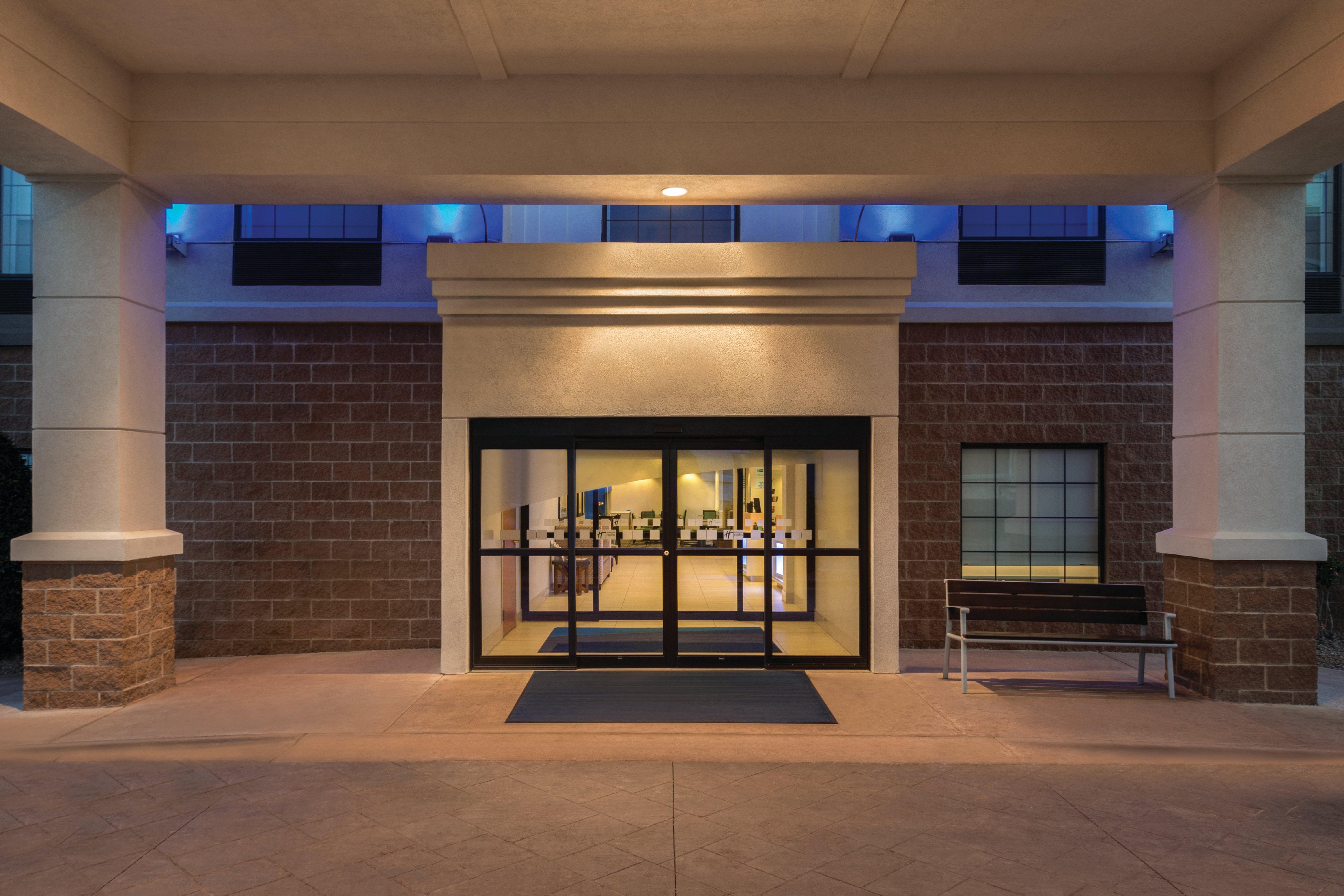 Holiday Inn Express Hotel & Suites Lawton-Fort Sill By Ihg Exterior photo